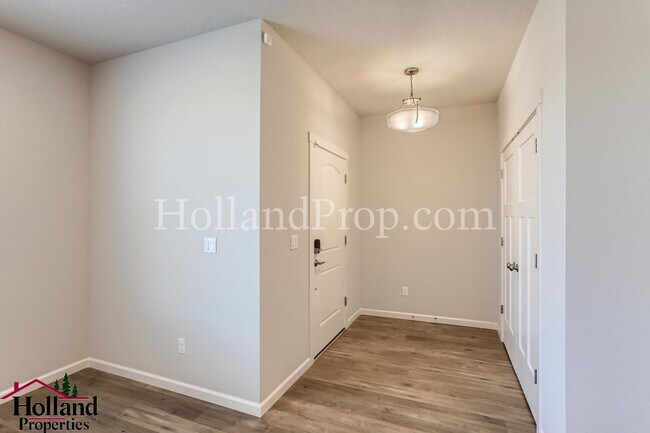 Foto del edificio - Gorgeous 4 Beds 2.5 Baths Single Family in...