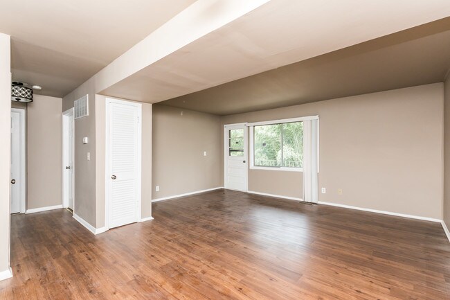 Foto del edificio - Oak Creek Apartments