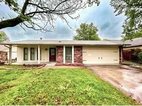 Building Photo - 6367 S 29th W Pl