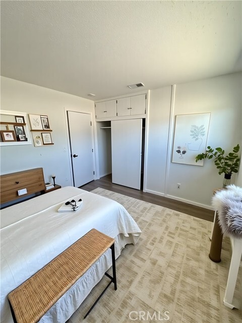 Foto del edificio - 11742 Jacaranda Ave