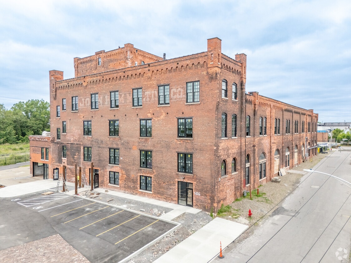Primary Photo - The John Kam Malt House