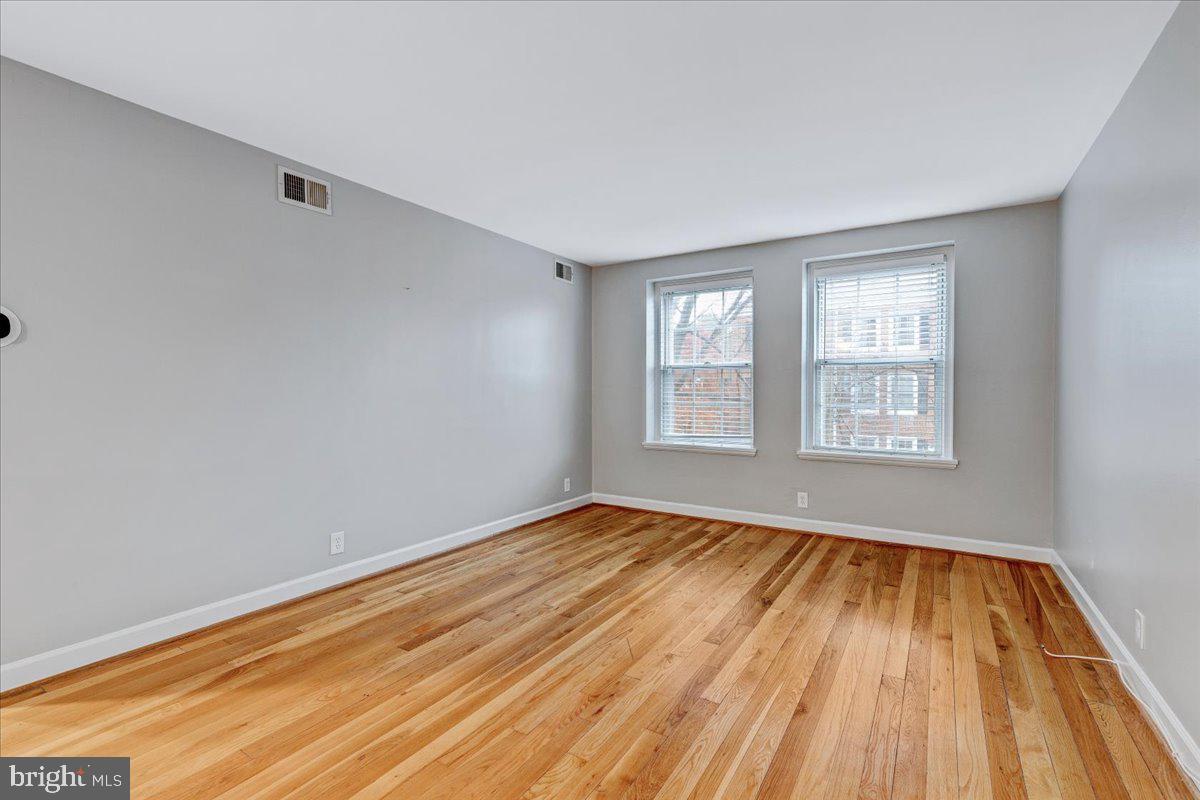 2920 S Buchanan St Unit B2, Arlington, VA 22206 Room for Rent in