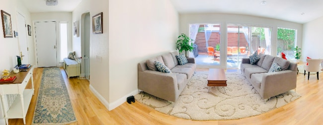 Building Photo - 62 Rollingbrook Cir