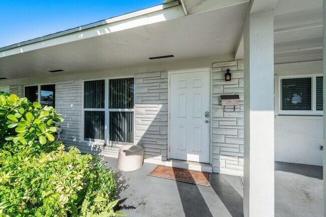 Foto del edificio - 2856 NE 5th Ave