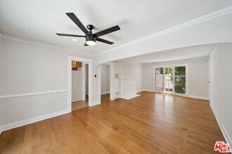 Building Photo - 1239 Havenhurst Dr