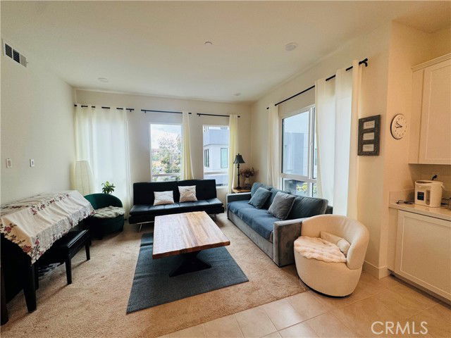 Foto del edificio - 16246 Dawn Wy