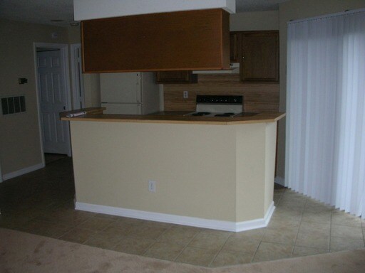 Building Photo - 8200 Cedar Glen Dr