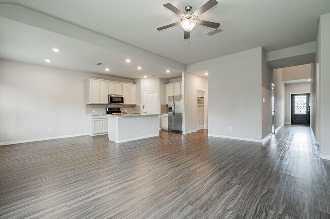 Foto del edificio - Stunning 3-bedroom, 2.5-bathroom home loca...