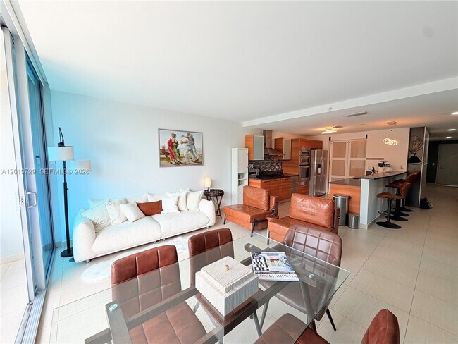 Foto del edificio - 2950 NE 188th St