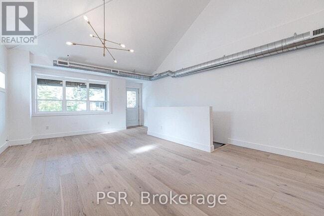 Photo du bâtiment - 87 Hammersmith Ave