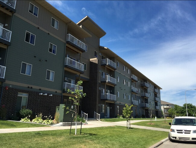 Building Photo - Dakota Crossing Apartments