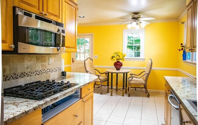 Foto del edificio - 6602 Tusculum Rd