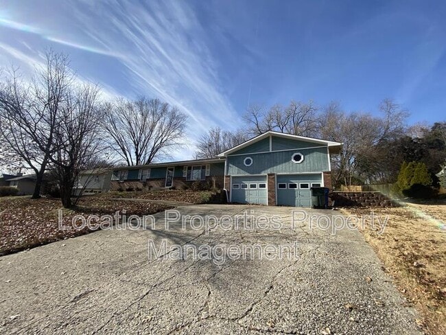 Building Photo - 1913 Jenny Wren Rd