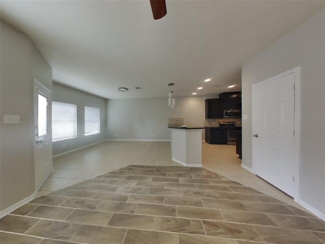 Building Photo - 13406 Holly Vista Dr