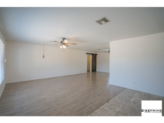 Building Photo - Discover Comfort and style in this Excepti...