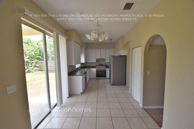 Building Photo - 11914 Lark Song Loop