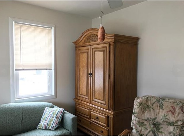 Foto del interior - 152 E Davis Ave