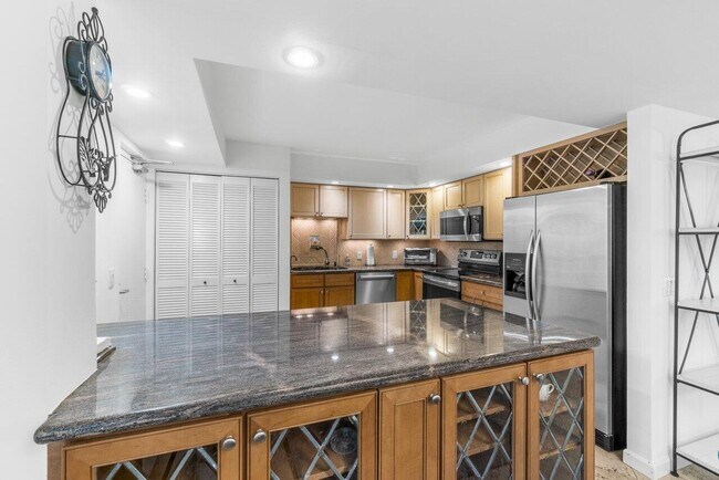 Foto del edificio - 277 N Ocean Blvd