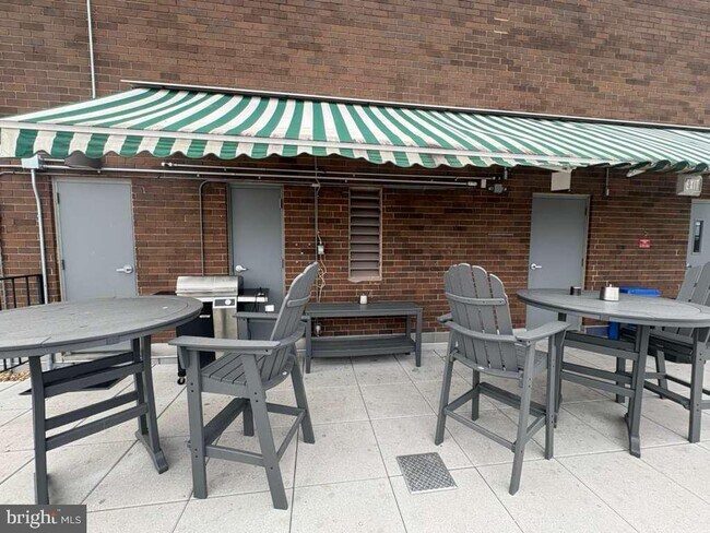 Foto del edificio - 1420 N St NW