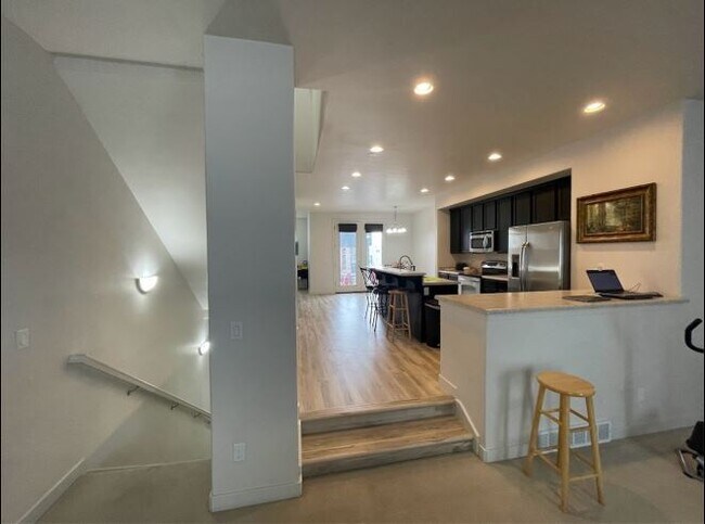 Foto del edificio - 4708 S Jordan Pkwy W