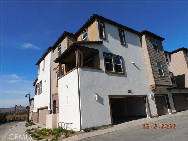 Building Photo - 1363 Nimbus Ct