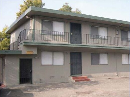 Foto del edificio - 3719-3727 Buell St