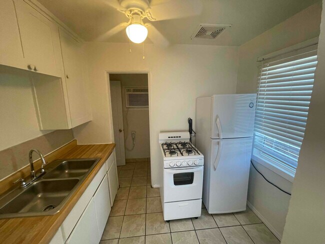 Foto del edificio - 563 S 1st Ave