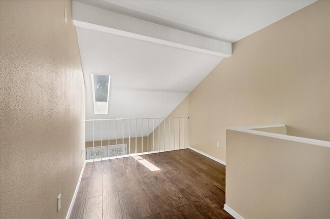 Building Photo - 1503 Bridgeway Dr