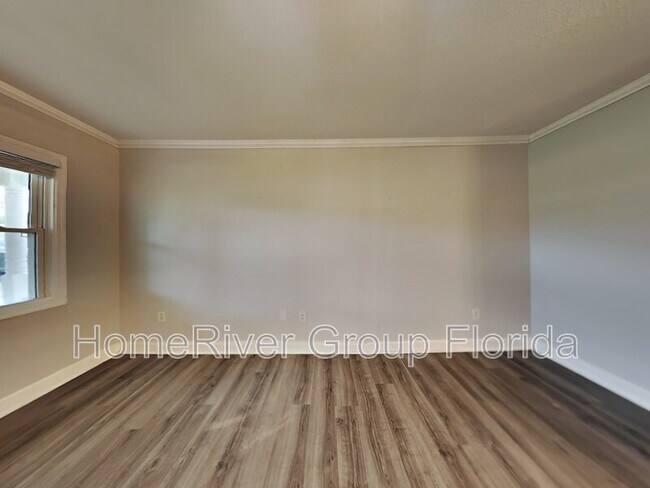 Building Photo - 406 Lee Ln