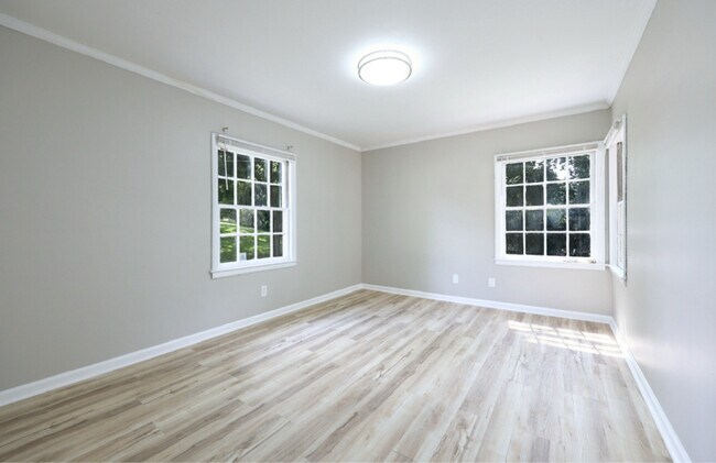 Foto del edificio - 3775 Steam Mill Rd