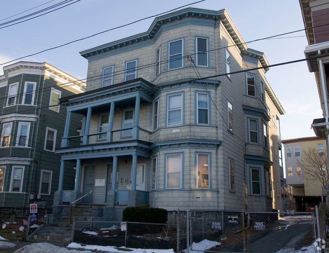 549 Beach St, Revere, MA 02151 Apartments in Revere, MA