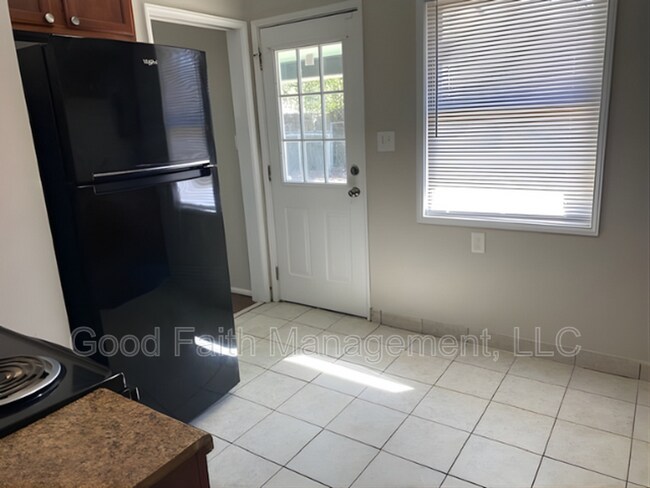 Foto del edificio - 2280 Darlington Dr