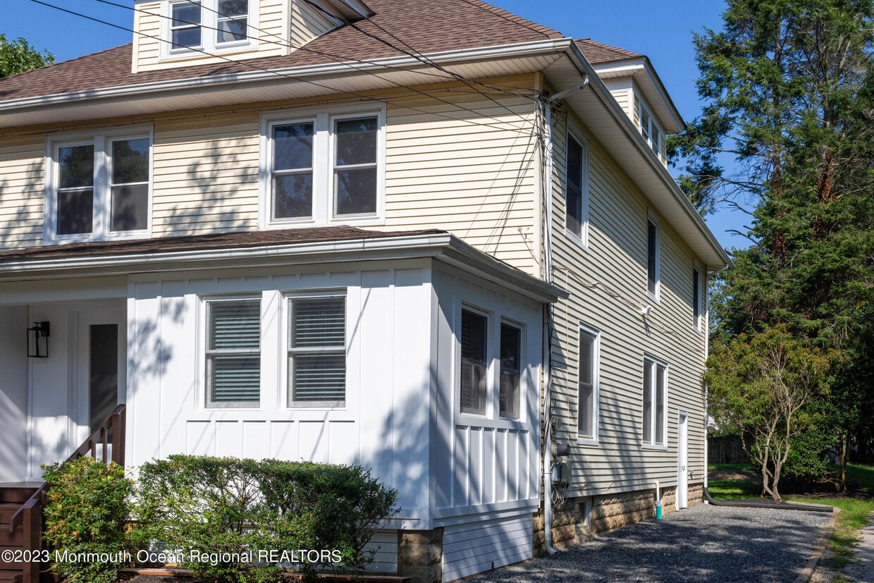 50 E Bergen Pl, Red Bank, NJ 07701 Room for Rent in Red Bank, NJ