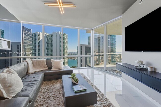 Foto del edificio - 851 NE 1st Ave