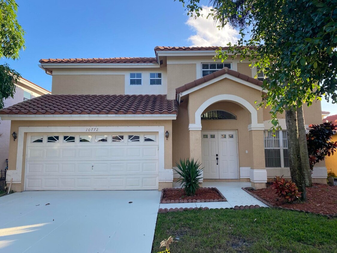 Foto principal - 10772 Cypress Lake Terrace