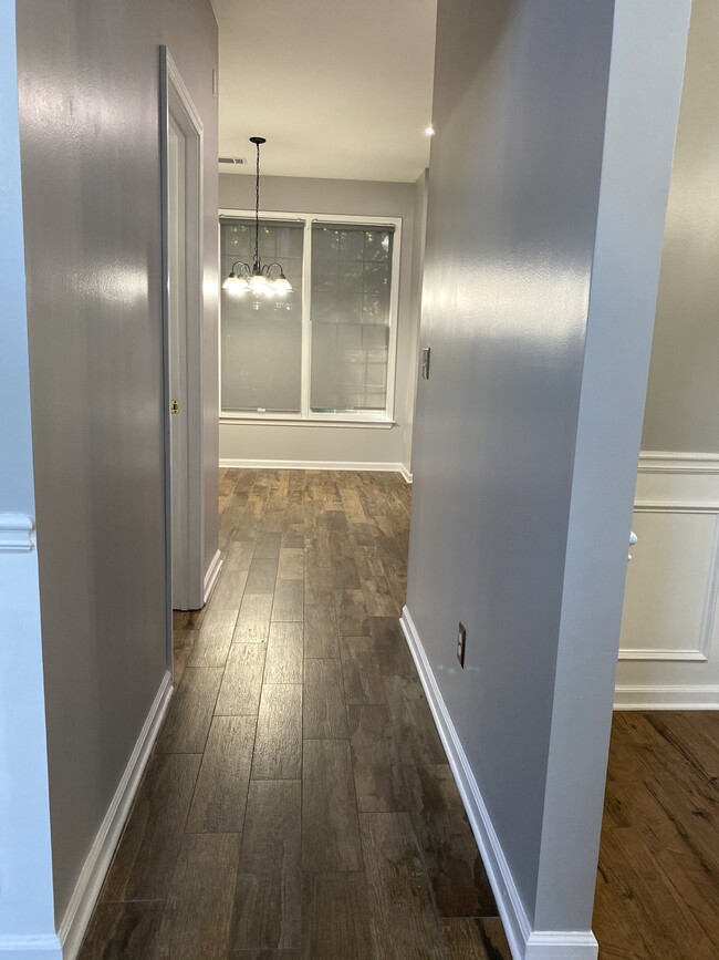 Building Photo - 1205 Stoney Field Pl