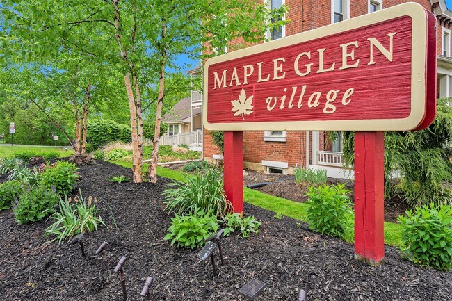 Foto del edificio - Beautiful Spacious Townhome