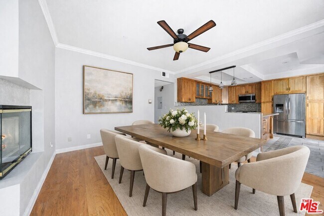Foto del edificio - 14937 Dickens St