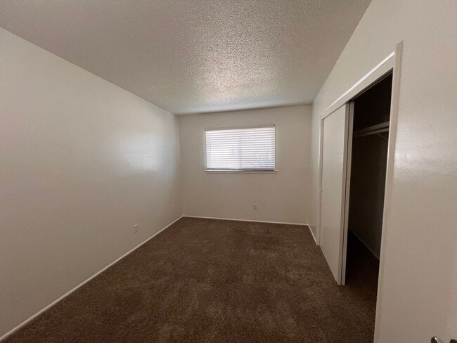 Foto del edificio - Single story 1 bedroom / 1 bath apartment