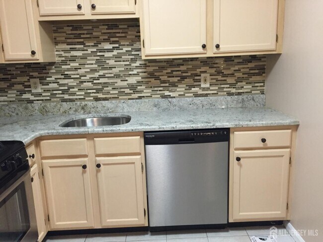 Foto del edificio - 223 Waterford Dr