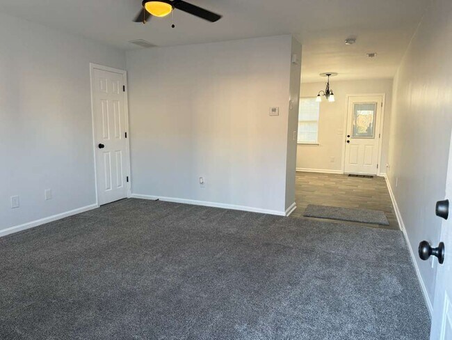 Foto del edificio - 6 Princeton Pl Dr