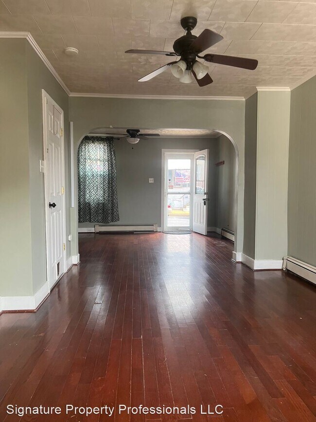 Building Photo - 3 br, 1.5 bath House - 481 Manor Street