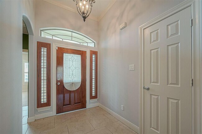 Building Photo - 3715 Tresa Dr