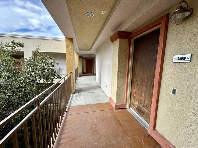 Building Photo - 809 Auzerais Ave