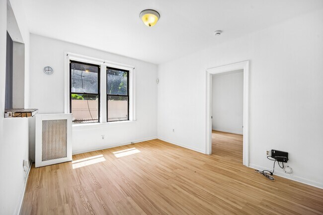 Building Photo - 429 Fairmount Ave