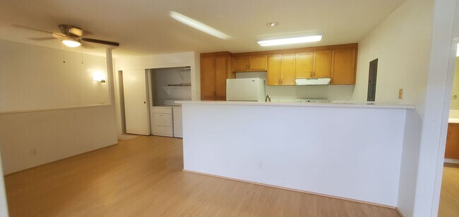 Building Photo - Lalea at Hawaii Kai - Move in Ready One Be...