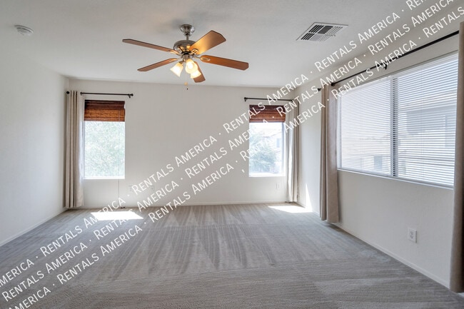 Building Photo - 1110 E Coppola St