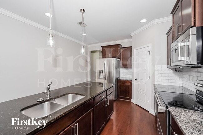 Building Photo - 4164 Gardenia Ln
