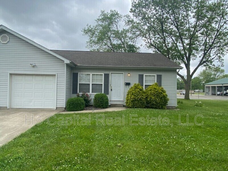 6 S Richland St, Freeburg, IL 62243 Condo for Rent in Freeburg, IL