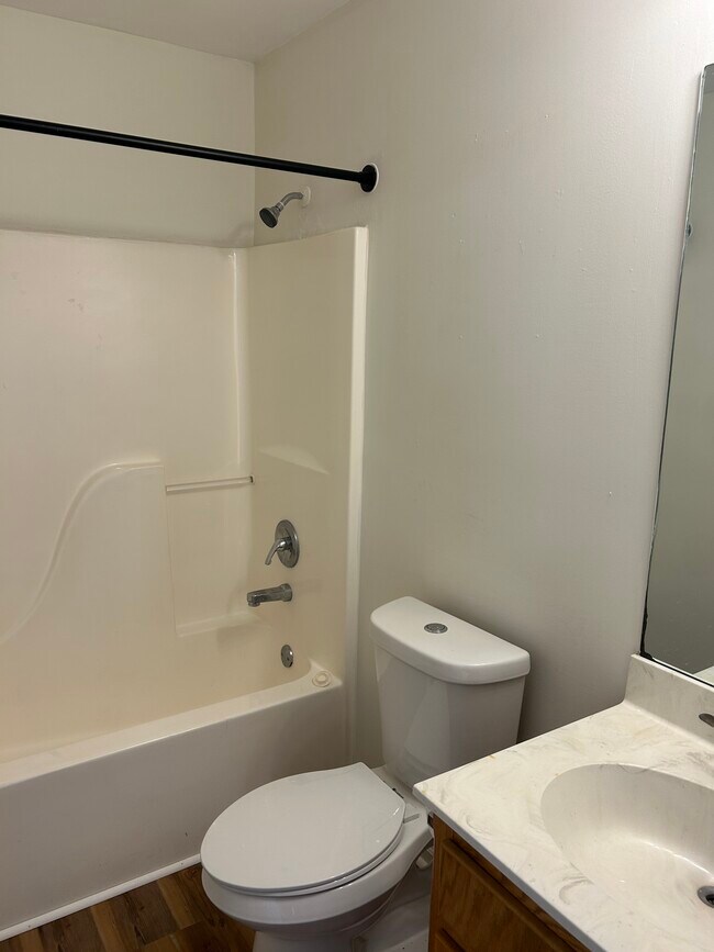 Foto del edificio - 63 Farm View Cir